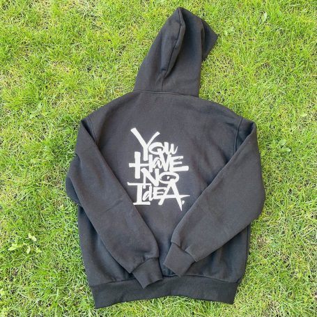 Hoodie 30 €